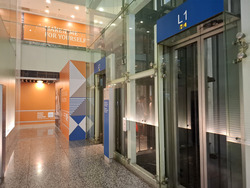 Clarke Quay MRT (D1), Retail #539544031